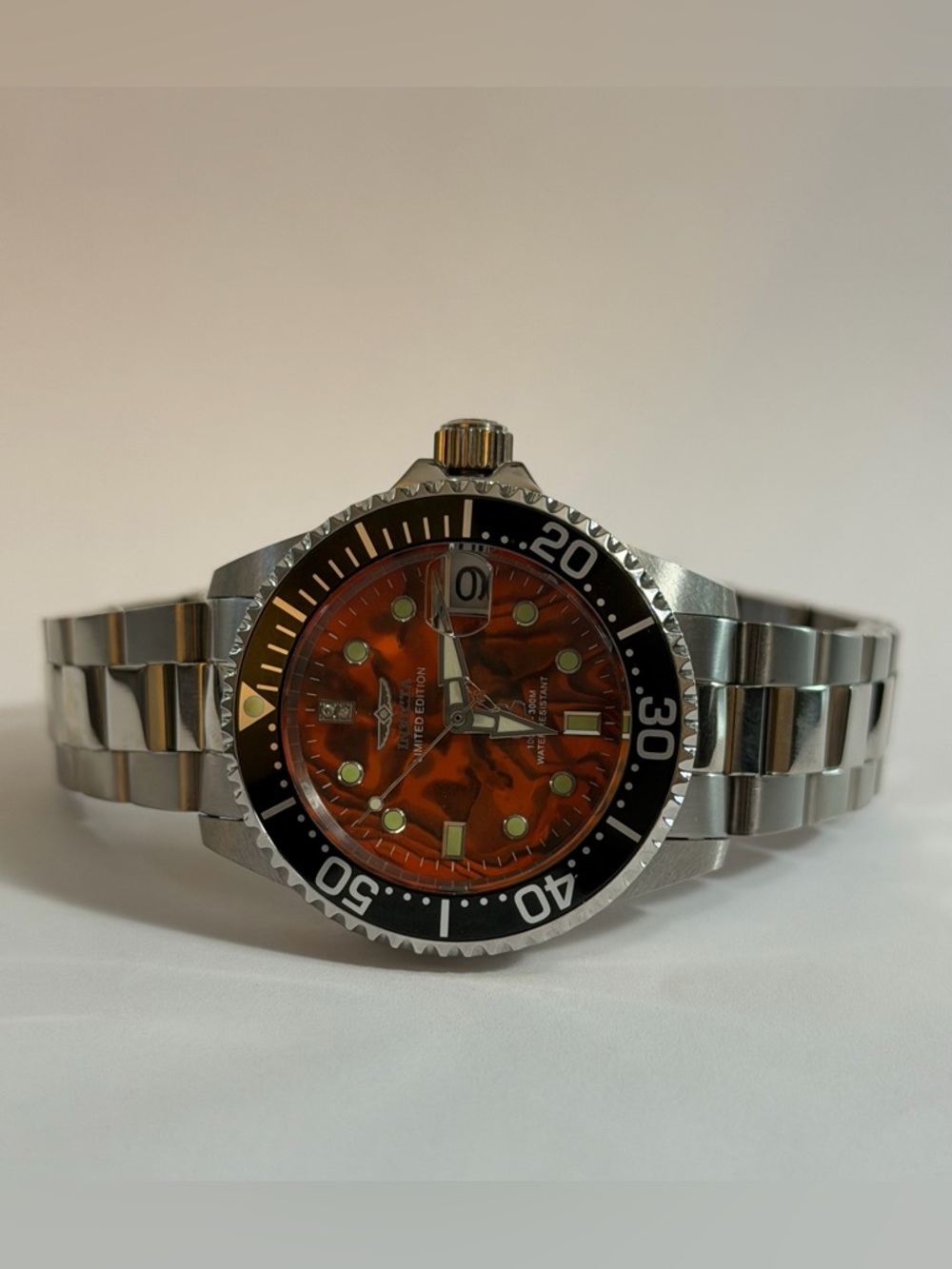 Invicta Grand Pro Diver/Automatic Abalone Brac Watch Black 38MM/Model No 39535